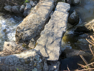 PUENTE CON PIEDRAS PUENTE RUSTICO