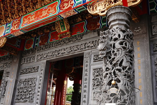 Text is Seitengu. Seitengu, a Taiwan temple or a palace in Sakado City, Saitama Prefecture in Japan. There are 5,000 dragon sculptures. 