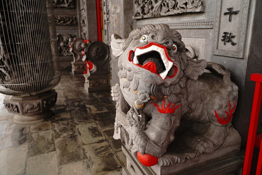 Text is Seitengu. Seitengu, a Taiwan temple or a palace in Sakado City, Saitama Prefecture in Japan. There are 5,000 dragon sculptures. 