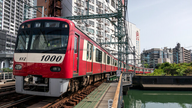 「常連」の写真素材 | 94,290件の無料イラスト画像 | Adobe Stock
