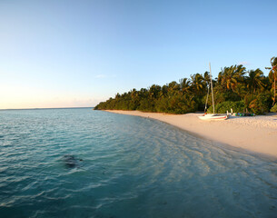 Island of Embudu in the Maldives and its beach of sand