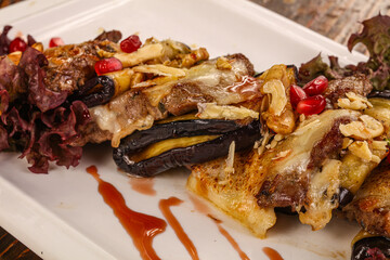 Baked pork with vegetables and sauce