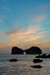 円月島の夕日【和歌山県西牟婁郡白浜町】