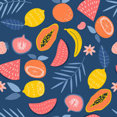vector seamless pattern with papaya fruits, lemons, oranges, bananas, watermelons, strawberries, figs and palm leaves. tropical pattern in a flat style. summer background