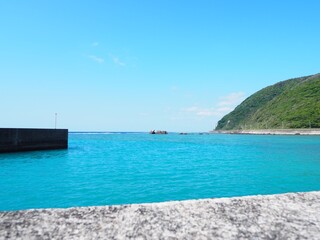 奄美大島、嘉渡の港