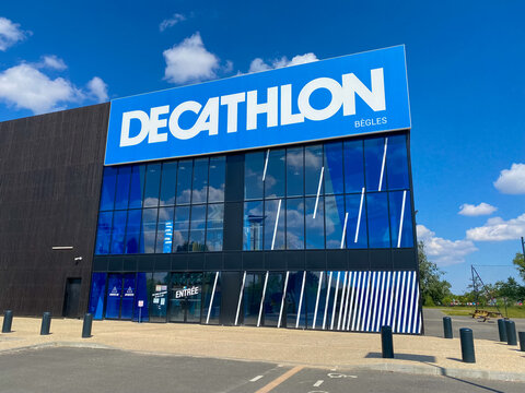 Decathlon logo on the front of the store specializing in the sale of sports clothing and equipment