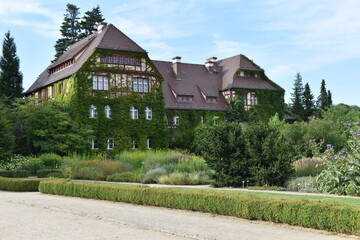 house in berlin botantical garden