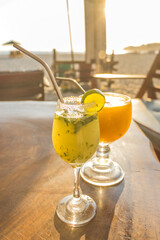 BEBIDA ZUMO Y MOJITO 