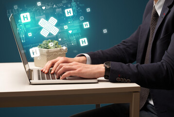 hand browsing on the internet for medical issues