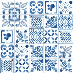 Papier peint Portugal carreaux de céramique Modèle sans couture aquarelle dessiné à la main avec ornement portugais traditionnel azulejo dans des couleurs bleues.