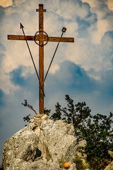 Croce e nuvole Cross and Colouds