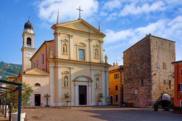 Torri del Benaco, Lago di Garda, Kirche