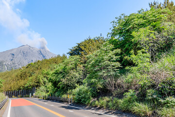 桜島と道路　鹿児島県鹿児島市　Sakurajima and Roadway Kagoshima-ken Kagoshima city