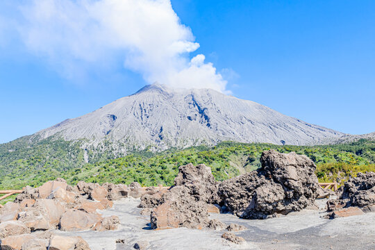 有村溶岩展望所から見た桜島　鹿児島県鹿児島市　Sakurajima seen from Arimura Lava Observatory Kagoshima-ken Kagoshima city