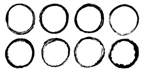 set of hand drawn vector doodle circle line sketch isolated on white background.