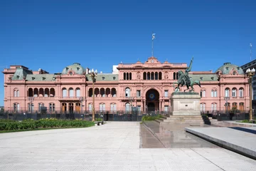 Foto op Canvas Pink house, Casa Rosada, and Belgrano monument in Plaza de Mayo, Buenos Aires © Carolina Jaramillo