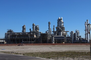 Chemical plant in the Botlek Harbor