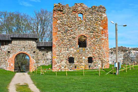 Karksi Order Castle Ruins