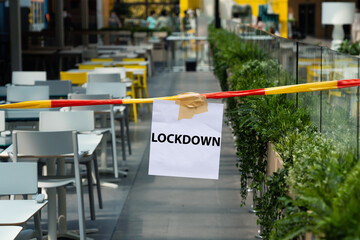 Restaurant in shopping mall closed for lockdown