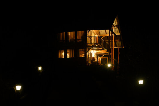 Gaby&rsquo;s cottage view at night 