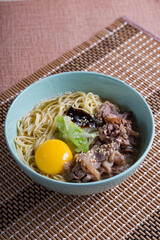 mix of traditional ramen and gyudon 