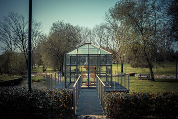 glasshouse