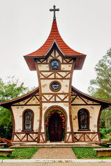 a church decorated for christmas