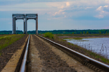 Fototapeta na wymiar railway bridge, low perspective