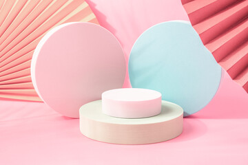 Pink folding fan and cylinder 3D booth scene diagram