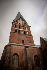Fototapeta premium Ein Kirchturm in Lüneburg