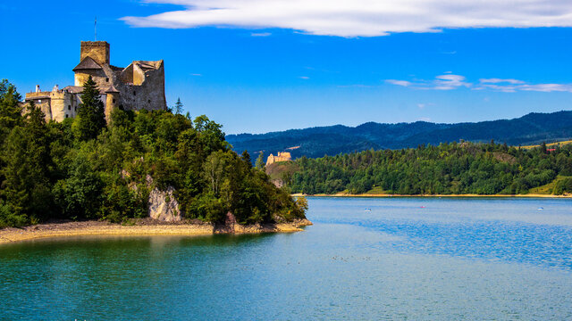 Czorsztyn Lake