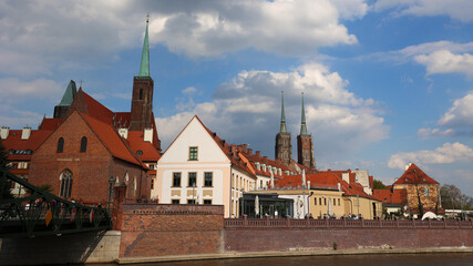 Panorama architektury miasta Wrocław. 