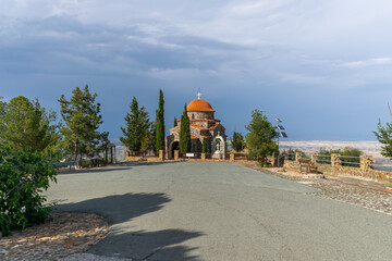 The old chapel is located near the Stavrovouni temple on the top of the mountain.