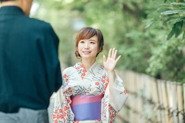 浴衣姿の男女
