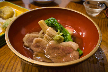 金沢の人気居酒屋で食べた料理