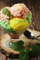 Ice cream scoops in an ice cream bowl