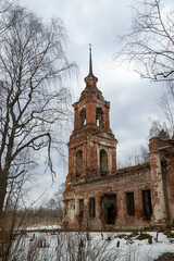 Fototapeta na wymiar old abandoned Orthodox bell tower