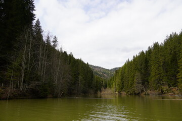 Fototapeta na wymiar Red Lake from the Carpathian mountains 