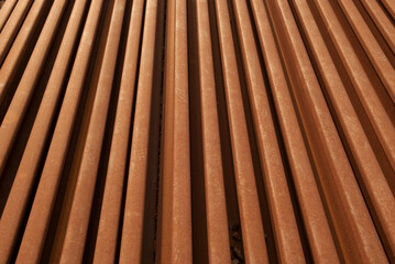 Pionowe elementy stalowe © Marek Stokowski