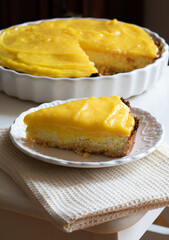 Lemon curd cheese cake