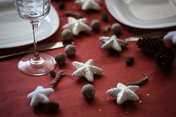 christmas table setting with stars hollidays smail