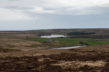 Fototapeta na wymiar Peak District National Park in Derbyshire looking towards Upper Windleden Reservoir