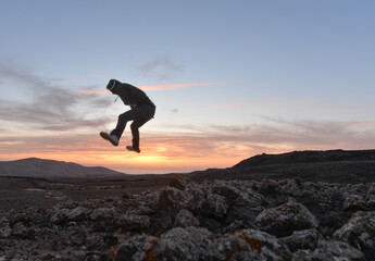 Bonito paisaje del atardecer 