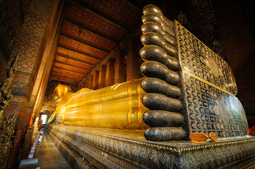 Wat Phra Chettuphon Wimon Mangkhalaram 26 Oct 2020 Bangkok Thailand - obrazy, fototapety, plakaty