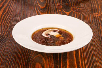 Mushroom soup with various vegetables