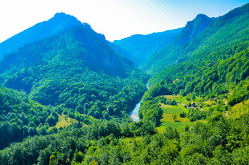 Obraz premium mountains in the mountains