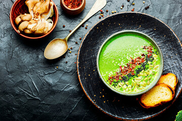 Cream soup with broccoli and mushrooms