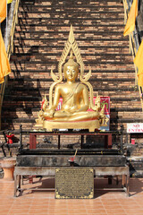 buddhist temple (wat chedi luang) in chiang mai (thailand) 