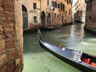 Fototapeta na wymiar canal and gondola in venice, italy