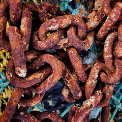 Heavily rusted chain on the docks